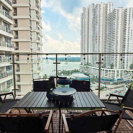 Country Garden Seaview Suite By Nest Home At Danga Bay Johor Bahru Exteriör bild